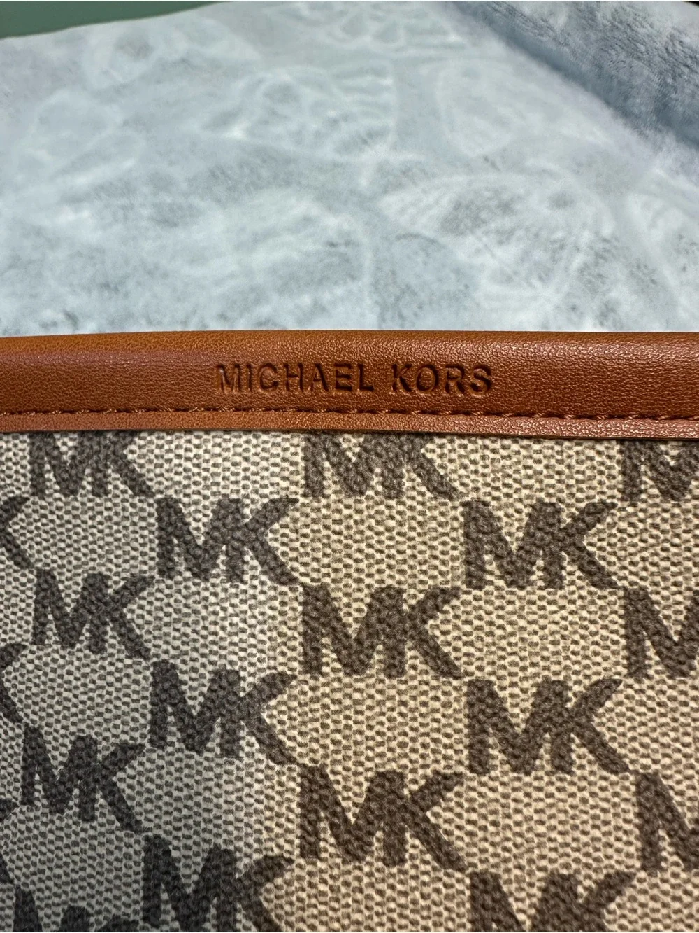 Michael Kors Signature Logo belt bag in Beige and Brown